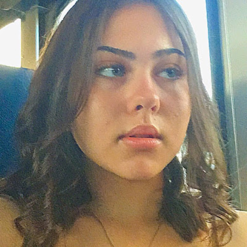Meet your Posher, Yoana